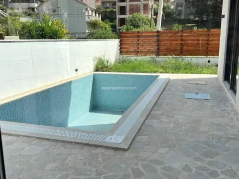 Prodaja, kuća, 200m², Tivat, Crna Gora - image 13