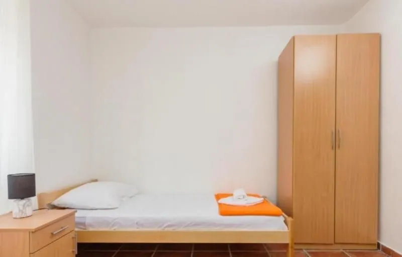 Prodaja, kuća, 64m², Orahovac, Kotor