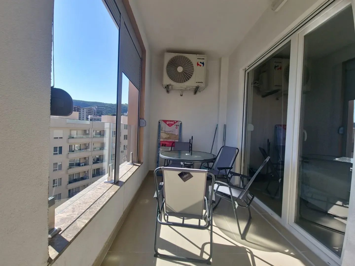 Rent, two bedroom apartment, 58m², Bečići, Budva