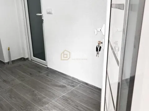 Rent, three bedroom apartment, 85m², Palilula, Niš - image 10