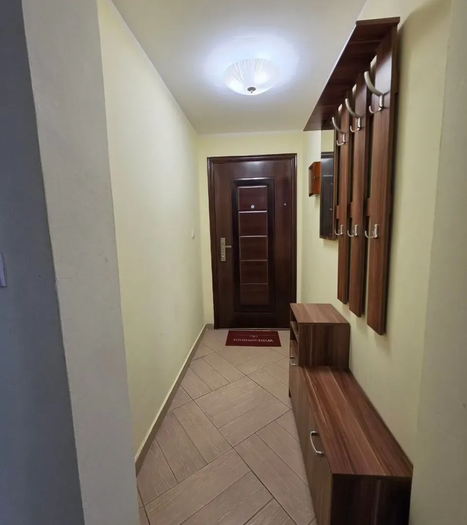 Izdavanje, dvosoban stan, 95m², Gospoština, Budva