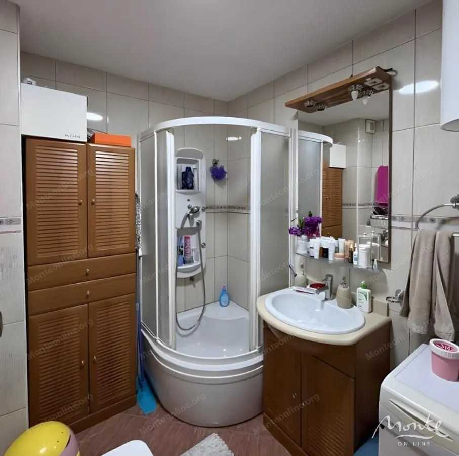 Prodaja, trosoban stan, 109m², Momišići, Podgorica