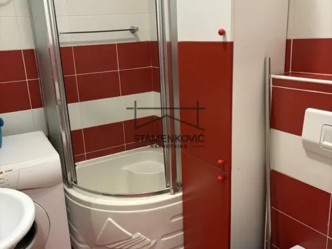 Izdavanje, dvosoban stan, 49m², Centar, Novi Sad - image 6