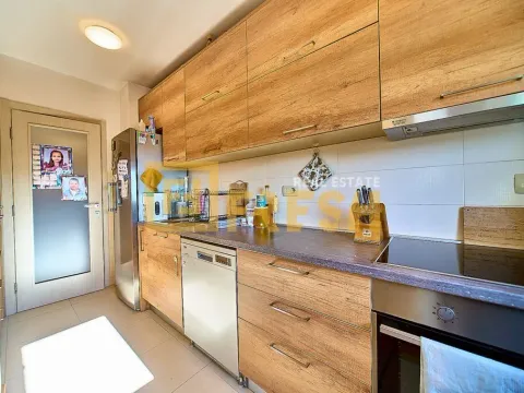 Prodaja, trosoban stan, 78m², Stari Aerodrom, Podgorica - image 5