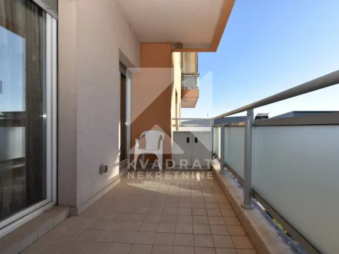 Izdavanje, jednosoban stan, 45m², City Kvart, Podgorica - image 11