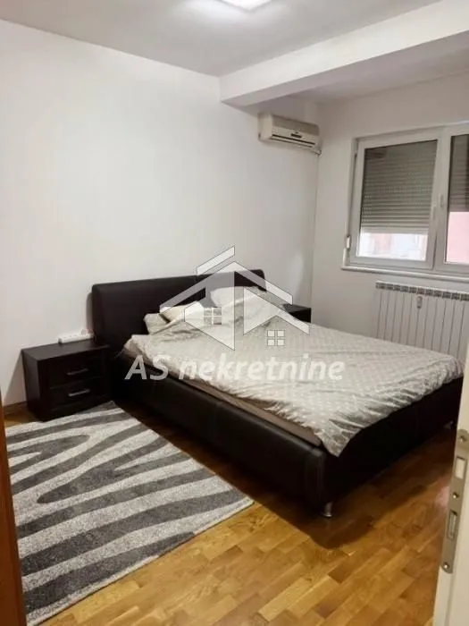 Izdavanje, trosoban stan, 73m², Voždovac Sve Podlokacije, Beograd
