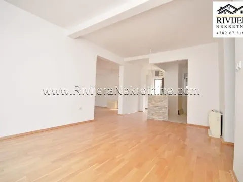 Sale, three bedroom apartment, 106m², Bečići, Budva - image 1