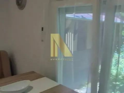 Izdavanje, jednosoban stan, 40m², Novi Sad, Srbija - image 2