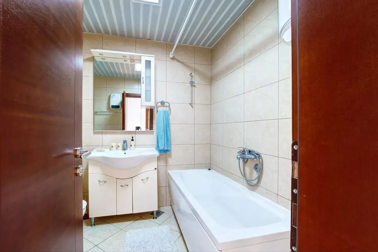 Prodaja, trosoban stan, 104m², Centar, Bar