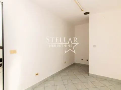 Rent, office space, 11m², Pobrežje, Podgorica - image 2