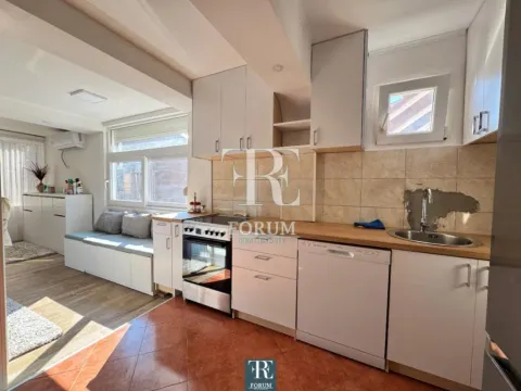 Rent, two bedroom apartment, 120m², Stari Aerodrom, Podgorica - image 4