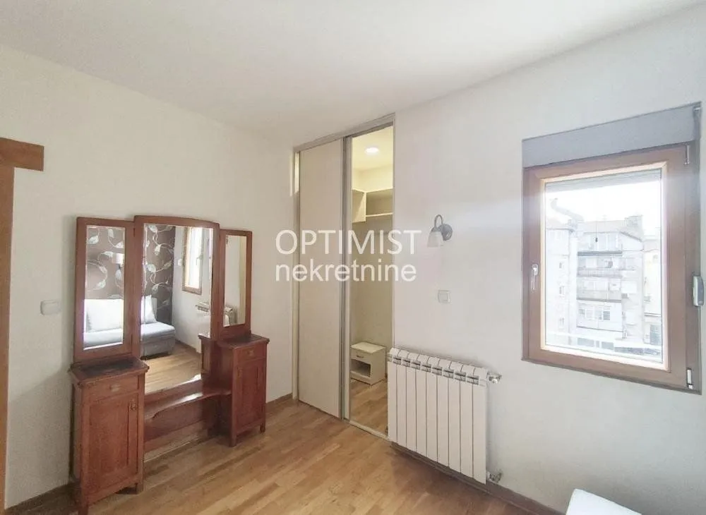 Prodaja, trosoban stan, 69m², Stari Grad, Beograd