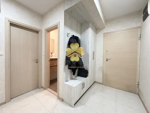 Sale, three bedroom apartment, 72m², City Kvart, Podgorica - image 9