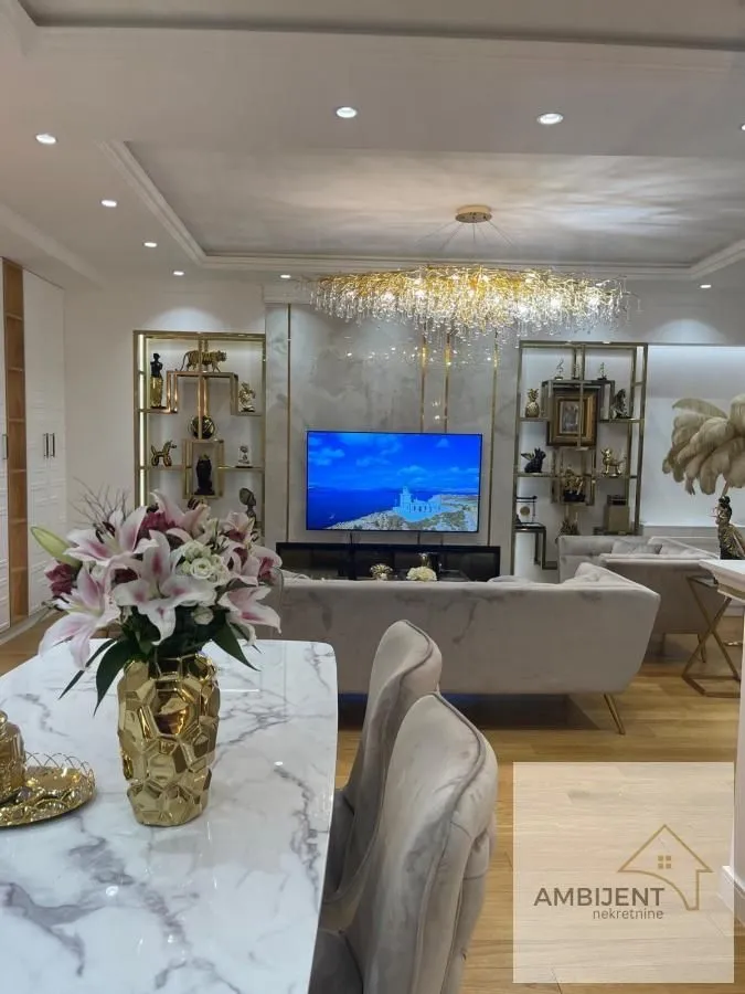 Sale, four bedroom apartment, 175m², Savski Venac, Beograd