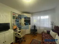 Prodaja, četvorosoban stan, 70m², Zemun Kalvarija, Zemun Sve Podlokacije - image 8