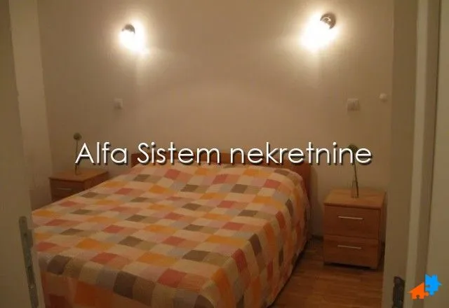Izdavanje, dvosoban stan, 60m², Kalenić Pijaca, Vračar Sve Podlokacije
