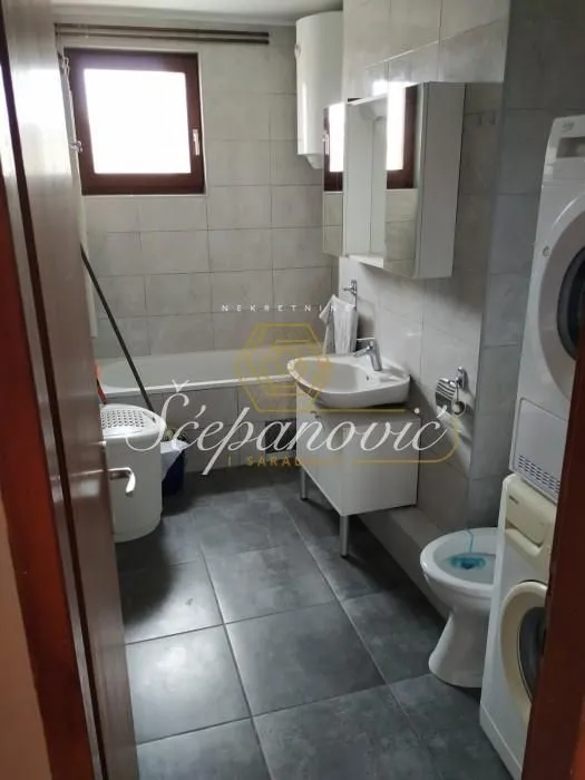 Prodaja, dvosoban stan, 63m², Grbavica, Novi Sad Sve Podlokacije