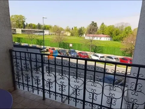 Izdavanje, trosoban stan, 80m², Savski Venac, Beograd - image 16