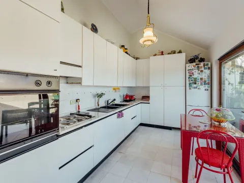 Prodaja, kuća, 198m², Herceg Novi, Crna Gora - image 13