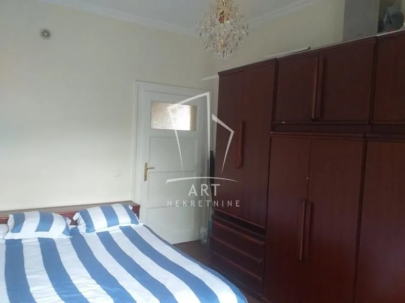 Sale, two bedroom apartment, 56m², Neimar, Vračar Sve Podlokacije