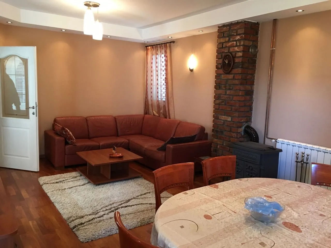 Rent, house, 140m², Dahna, Podgorica