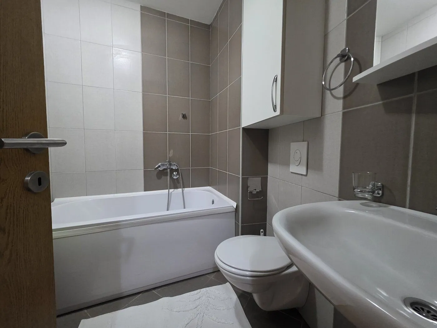 Rent, apartment, 56m², Ljubović, Podgorica