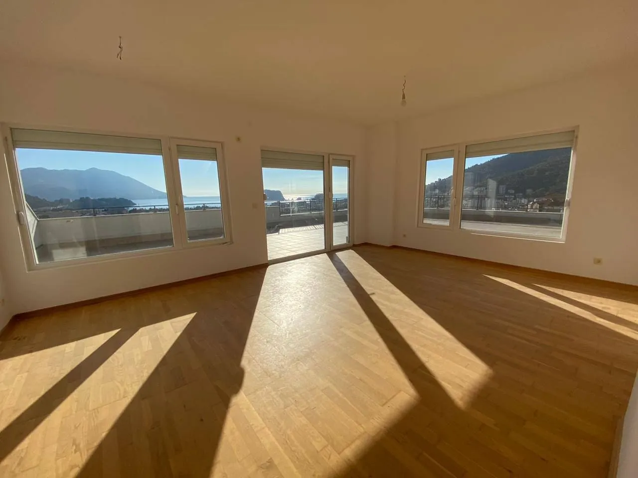 Sale, two bedroom apartment, 195m², Dubovica, Budva