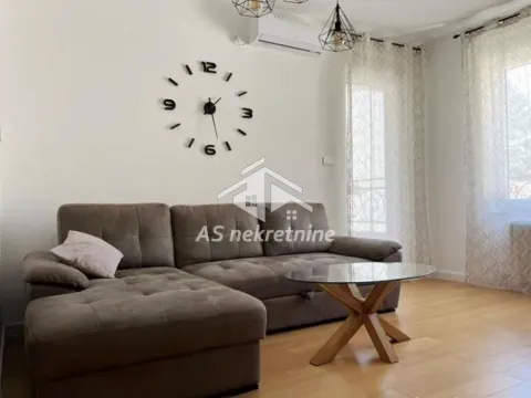 Izdavanje, trosoban stan, 64m², Vukov Spomenik, Zvezdara Sve Podlokacije - image 3