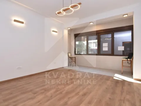 Rent, office space, 70m², Centar, Podgorica - image 1