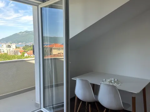 Rent, one bedroom apartment, 38m², Seljanovo, Tivat - image 3