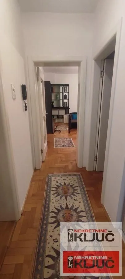 Izdavanje, dvosoban stan, 52m², Sajmište, Novi Sad