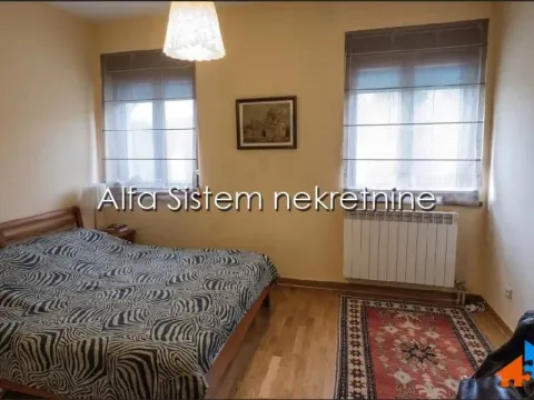 Izdavanje, kuća, 300m², Savski Venac, Beograd - image 20