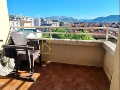 Izdavanje, jednosoban stan, 45m², Stari Aerodrom, Podgorica - image 20