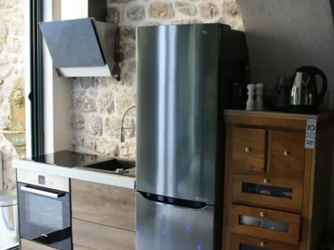 Prodaja, jednosoban stan, 45m², Stari Grad, Herceg Novi - image 10