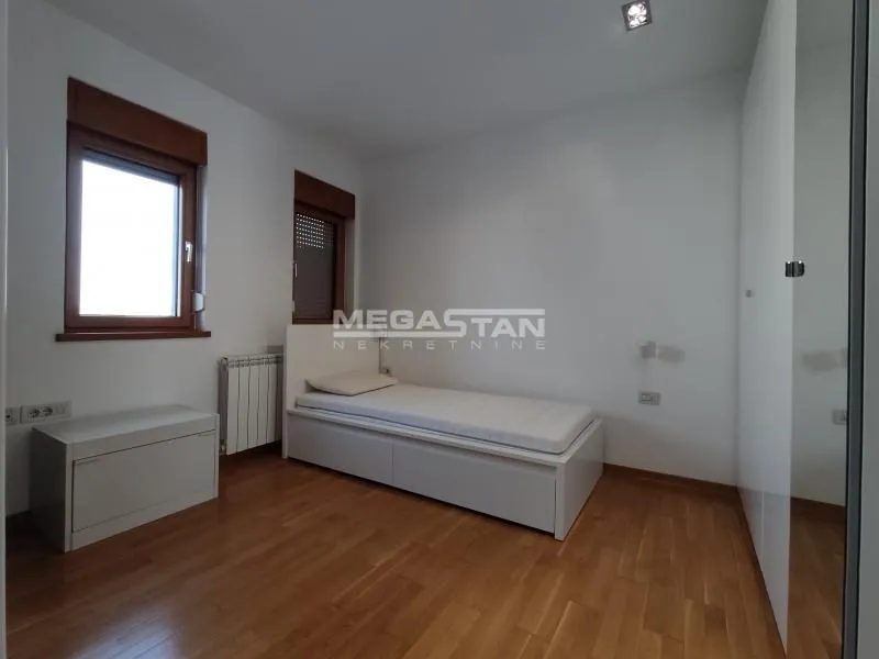 Rent, four bedroom apartment, 112m², Vračar Centar, Vračar Sve Podlokacije