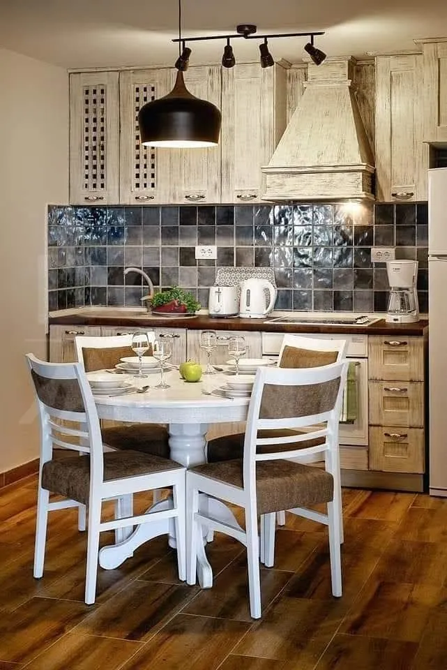 Rent, one bedroom apartment, 50m², Dobrota, Kotor