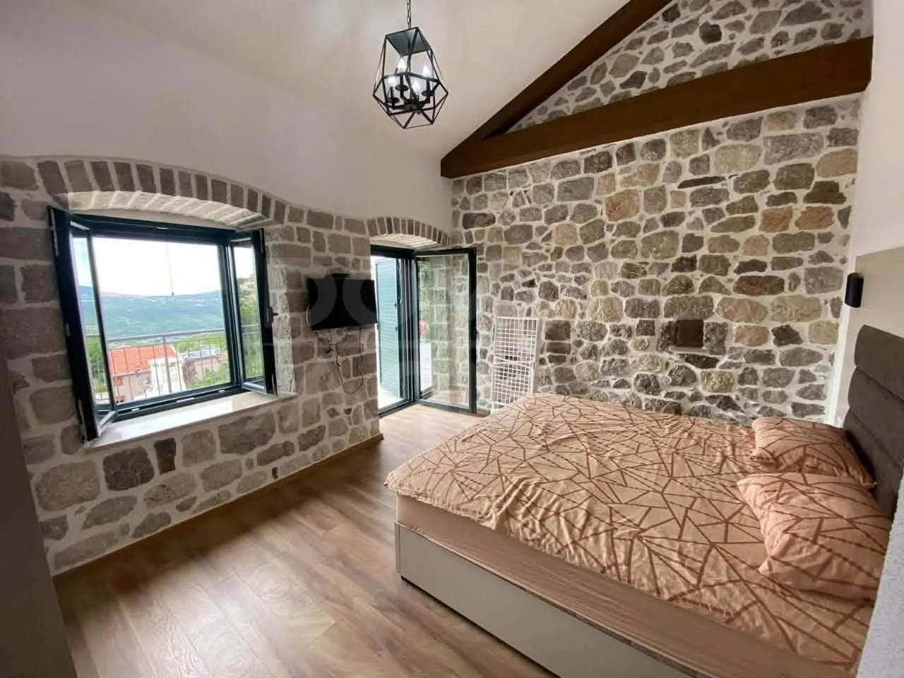 Rent, house, 80m², Tivat, Crna Gora