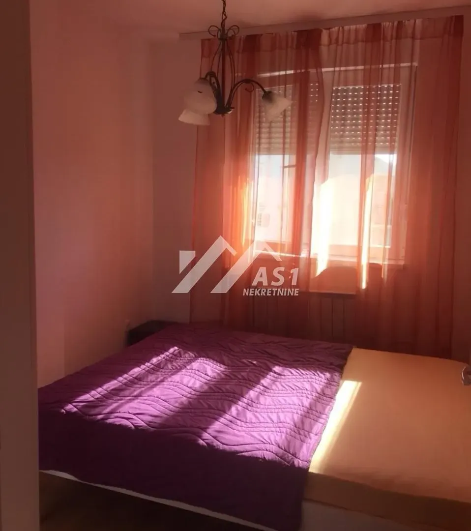 Izdavanje, dvosoban stan, 60m², Bulevar Oslobodjenja, Novi Sad Sve Podlokacije