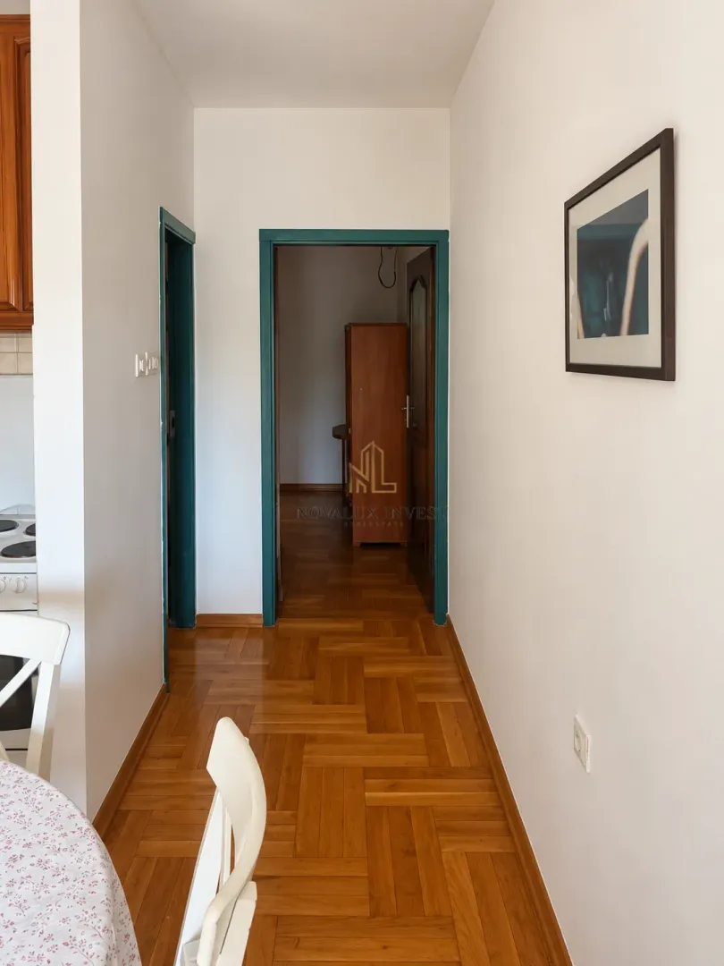 Izdavanje, jednosoban stan, 50m², Stari Aerodrom, Podgorica