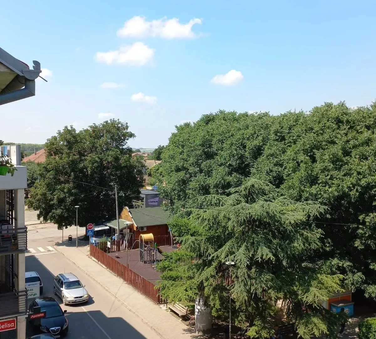 Prodaja, četvorosoban stan, 80m², Vračar, Šid