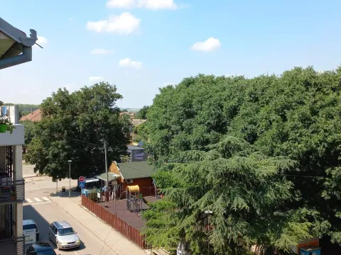 Sale, four bedroom apartment, 80m², Vračar, Šid - image 9