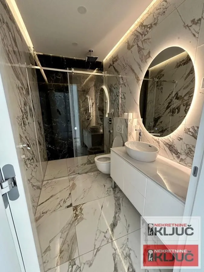 Izdavanje, kuća, 180m², Sremska Kamenica, Petrovaradin