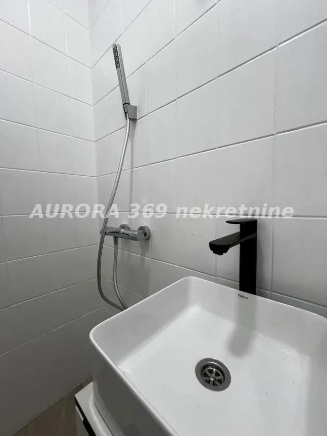 Prodaja, jednosoban stan, 22m², Banatić, Novi Sad Sve Podlokacije