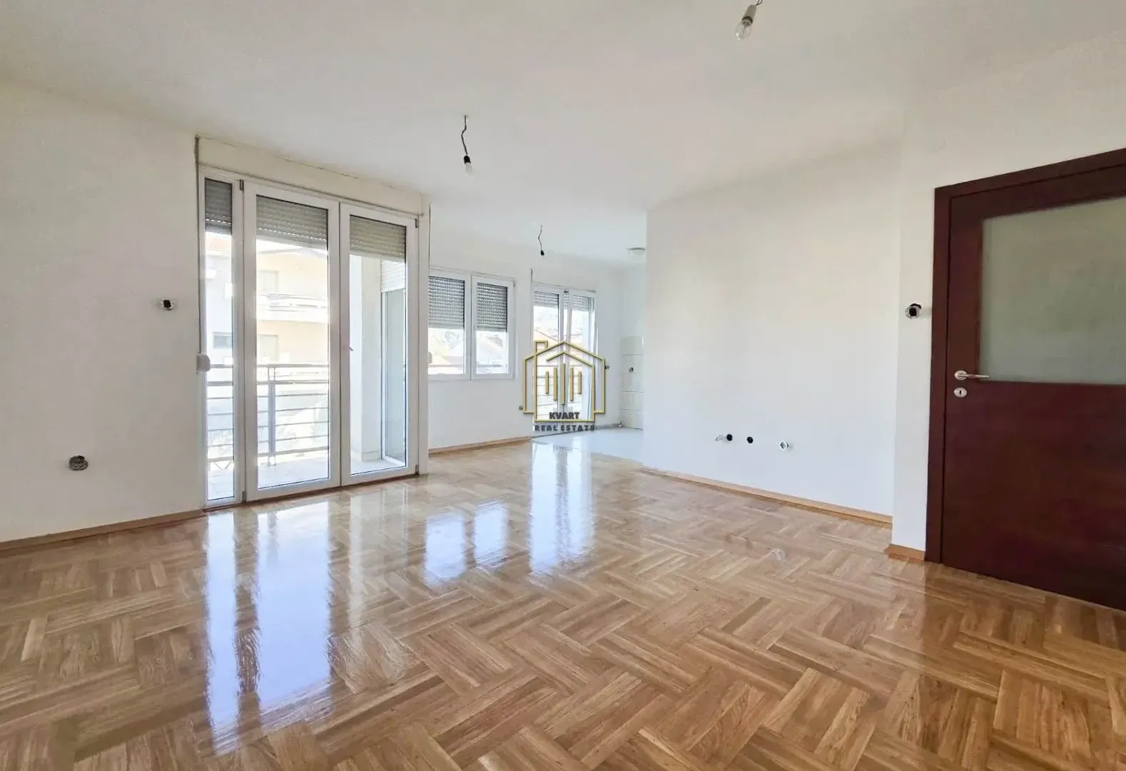 Prodaja, dvosoban stan, 73m², Dalmatinska ulica, Podgorica
