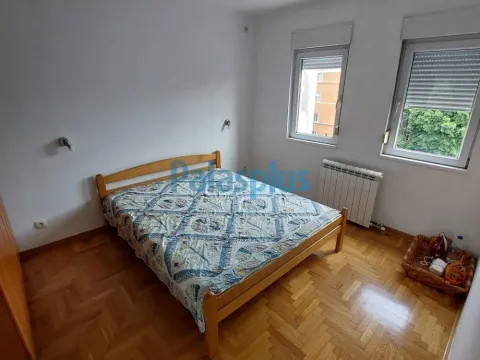 Rent, three bedroom apartment, 60m², Vračar Sve Podlokacije, Beograd - image 8