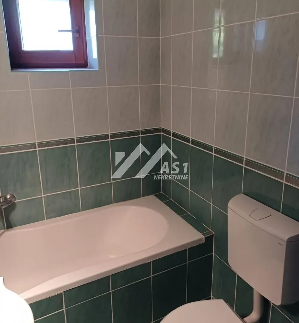 Rent, three bedroom apartment, 87m², Tatarsko brdo, Petrovaradin
