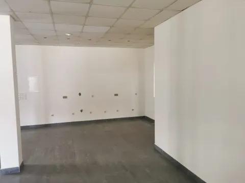 Rent, office space, 150m², Petnjik, Berane - image 2