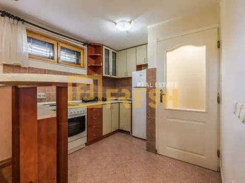 Izdavanje, kuća, 370m², Zabjelo, Podgorica - image 45