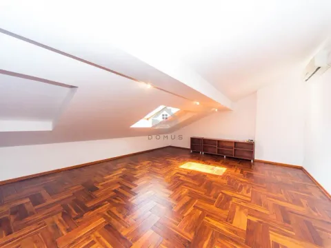 Sale, four bedroom apartment, 175m², Gorica C, Podgorica - image 14
