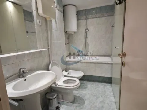 Rent, three bedroom apartment, 102m², Južni Bulevar, Vračar Sve Podlokacije - image 7